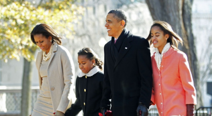 Obama daughters not on Facebook