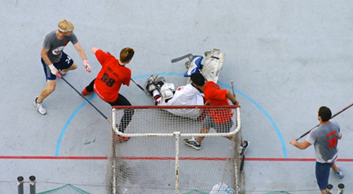 Canada hockey league gets ball rolling for spring season