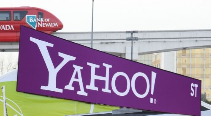 Yahoo cuts 2,000 employees