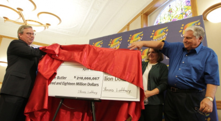 Lottery winners get $218 million