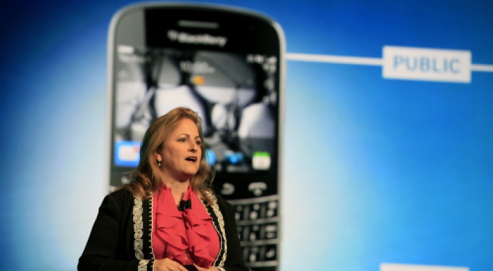 BlackBerry bets big on apps, touchscreens