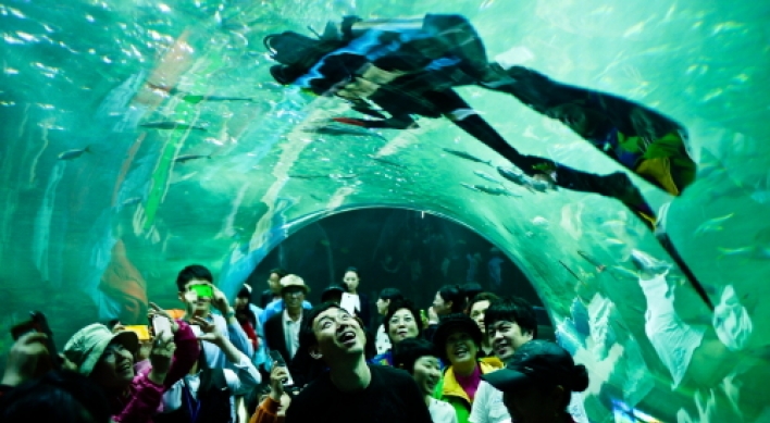 Korea’s largest aquarium opens at Yeosu Expo site