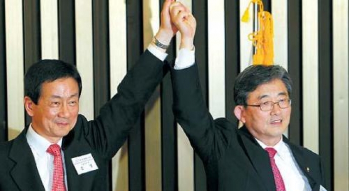 Pro-Park Lee elected Saenuri’s new floor leader