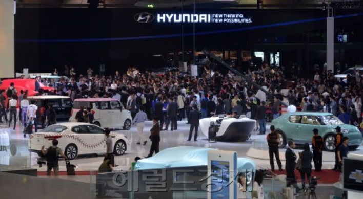 Carmakers showcase tech prowess at Busan auto show