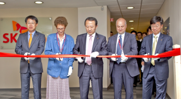 SK Hynix establishes research center in Italy