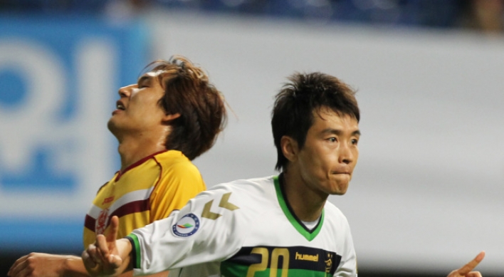 Lee Dong-gook breaks K-League goal record
