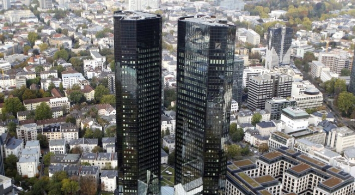 Deutsche Bank to slash 1,900 jobs