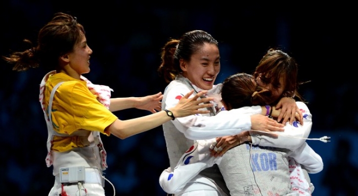 S. Korean women grab bronze in foil fencing team event