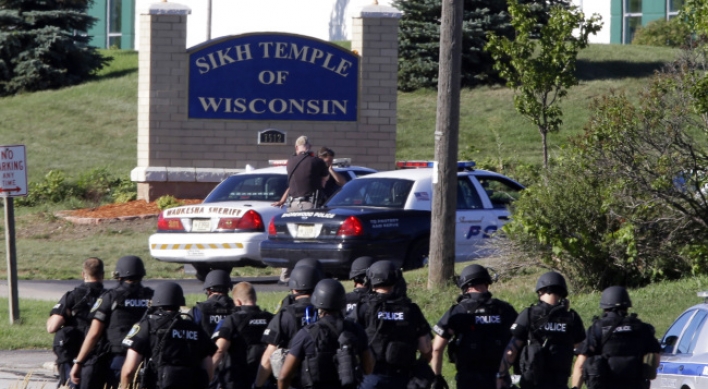 7 dead in Wisconsin Sikh temple shooting