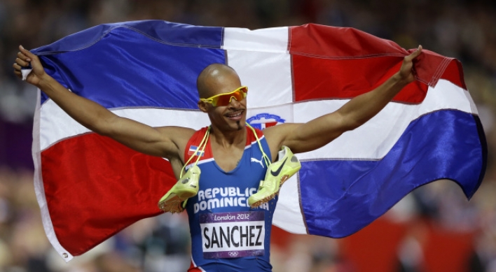'Superman' Sanchez regains Olympic title