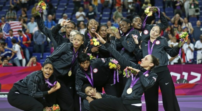 U.S. women win basketball gold