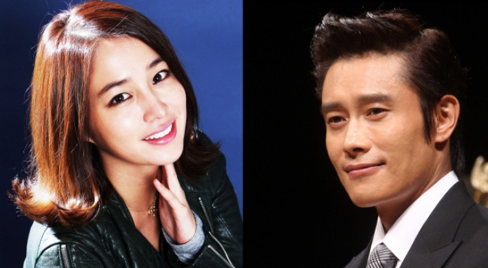 Top actors say they are dating