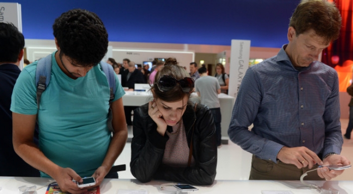 Samsung, Apple to resume battle this week