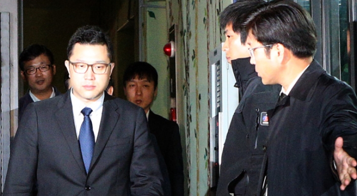 Lee's son returns home after being quizzed over retirement home scandal