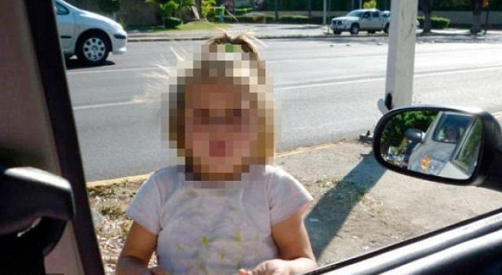 Case of blond girl beggar strikes nerve in Mexico