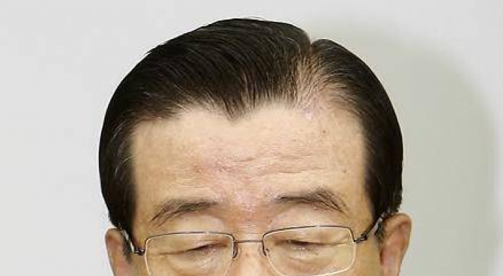 Ex-Shinhan chief stricken by Alzheimer’s disease