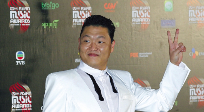 Psy grabs four awards at MAMA