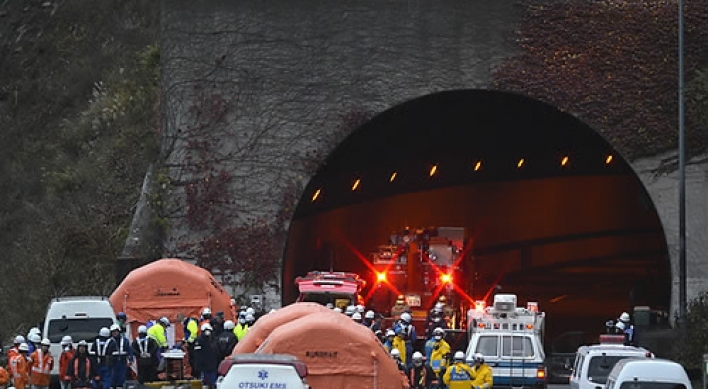 Nine dead in Japan tunnel collapse