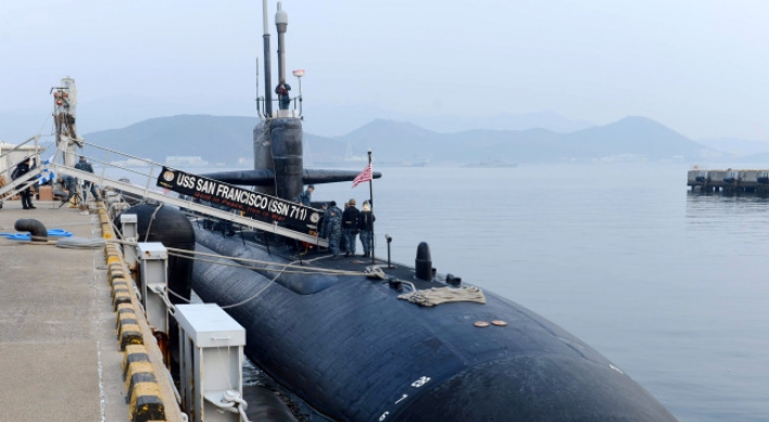 U.S. sub, cruiser arrive in S. Korea