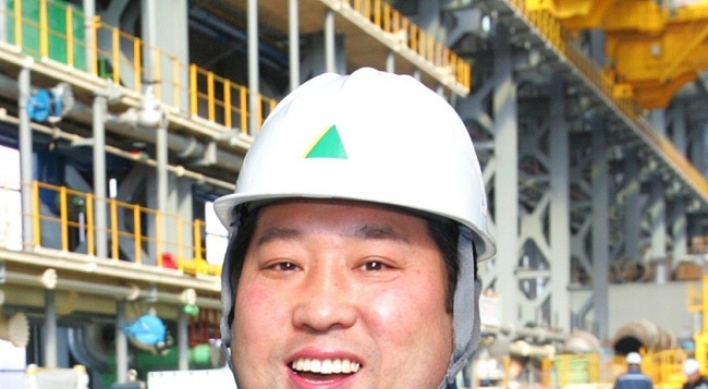 Hyundai Heavy worker donates W100m from 25 years of work