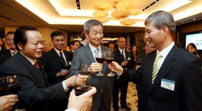Korea, ASEAN leaders chart course for 2013