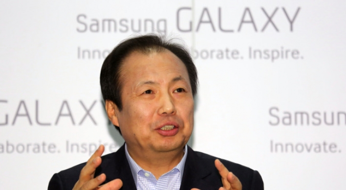 Samsung aims to double tablet sales in 2013