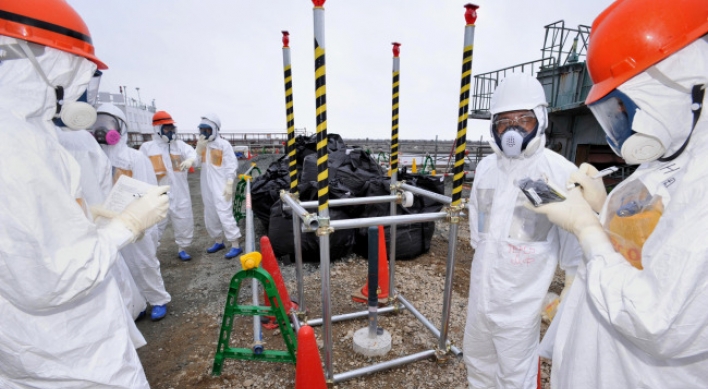 [Newsmaker] Abe struggles to get a grip on Fukushima