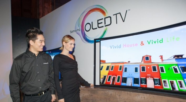 Samsung launches curved OLED TVs in U.S.