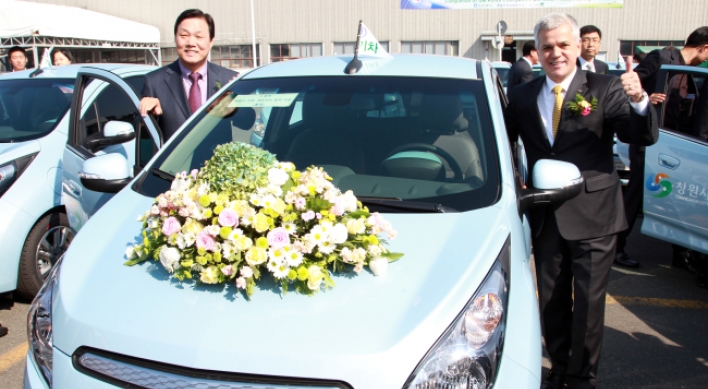 [Photo News] Korea's first Spark EV
