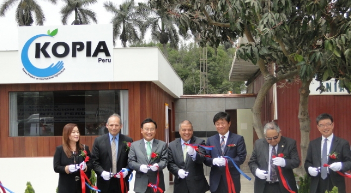 Korea opens agricultural research center in Peru
