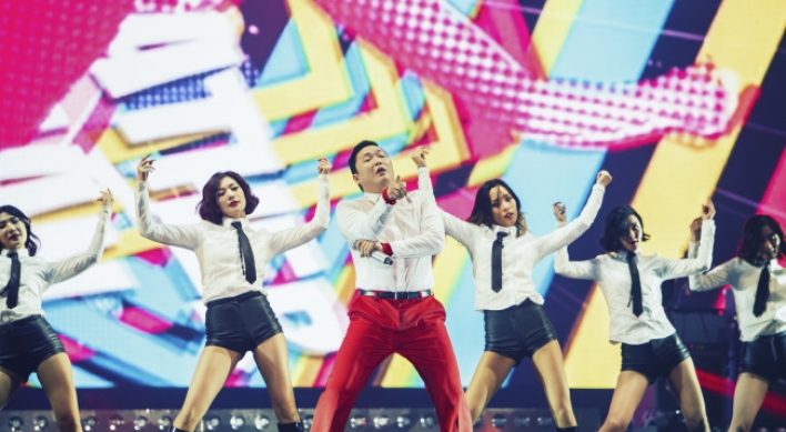 Psy’s energy gives local fans a holiday show not to be forgotten