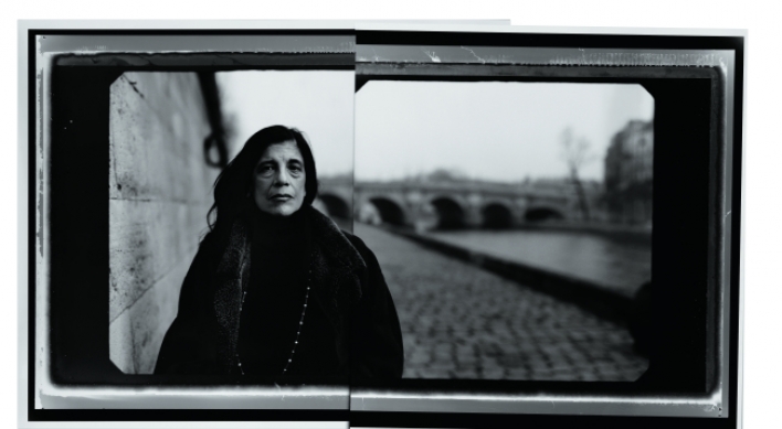 Stars and families in Annie Leibovitz’s viewfinder