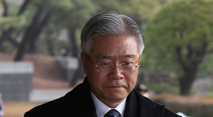 Prosecution seeks arrest warrants for Tong Yang chairman for fraud