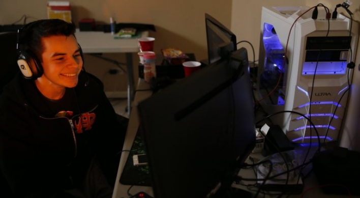 Pro gamers enjoy celebrity, income from heeding the ‘Call’