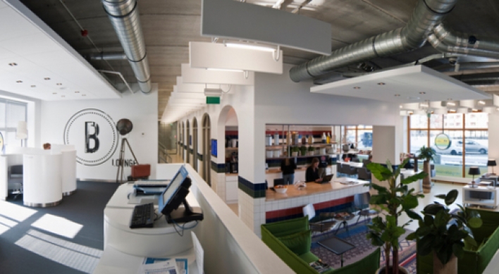 Regus flourishes on demand for flexible workplaces