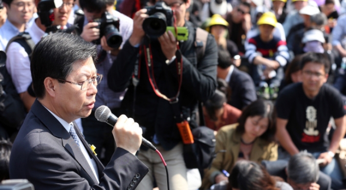 [Newsmaker] Resigned KBS exec sparks political firestorm