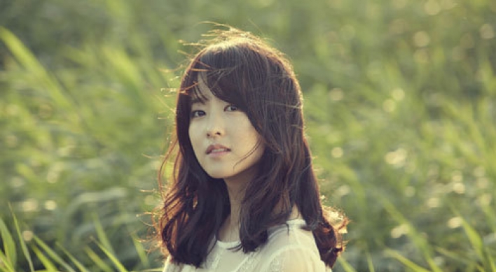 Park Bo-young acts as mentor for young Vietnamese