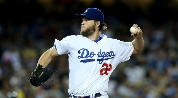 Streak over, Kershaw pitches Dodgers past Padres 2-1
