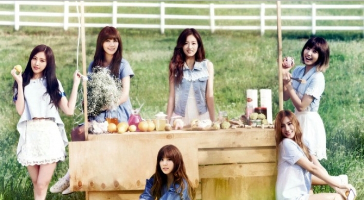 Apink tops Oricon preorder chart 　