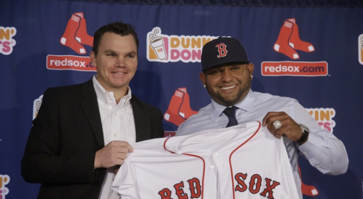 Sandoval, Ramirez give Red Sox new hope