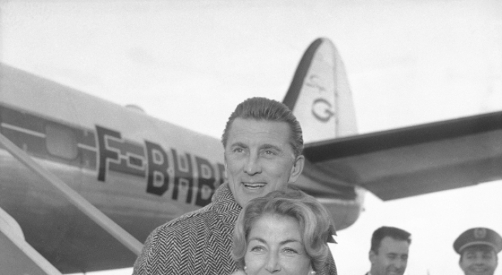 Kirk and Anne Douglas reflect on 60-year romance