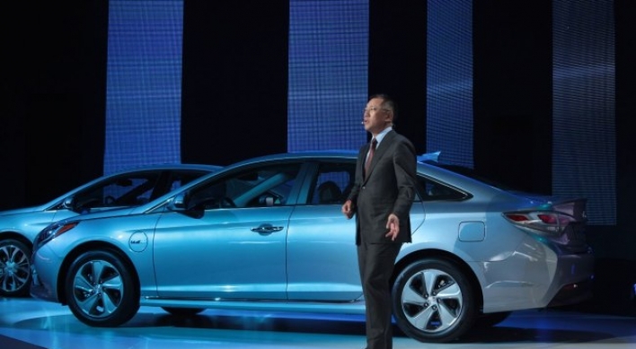 Hyundai unveils its first plug-in hybrid