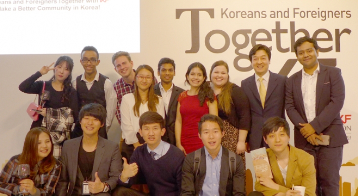 Korean culture program launched for foreigners