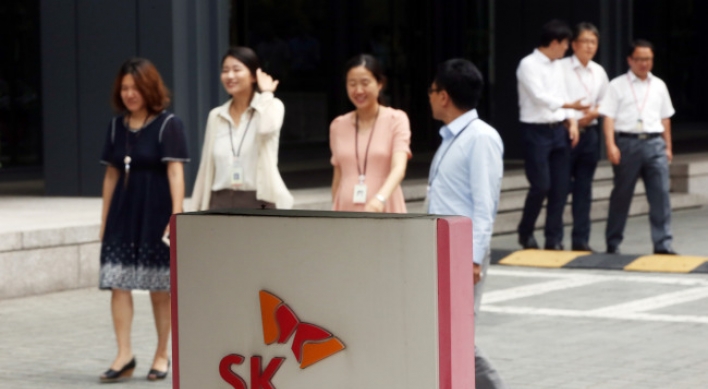 Businesses welcome pardon of SK chairman