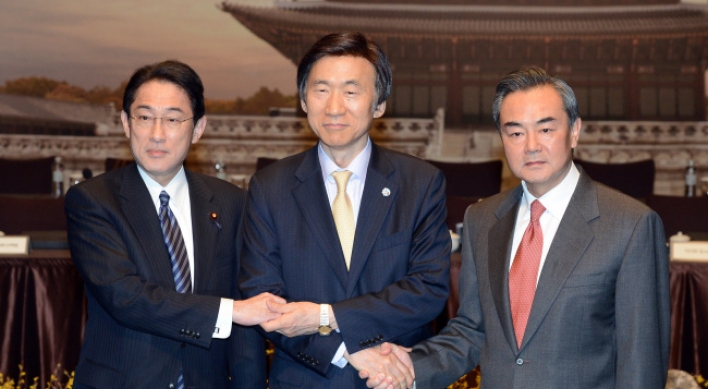 Japan, U.S. welcome trilateral summit plan