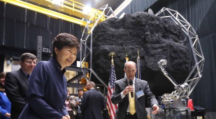 Park seeks U.S. ties on space industry