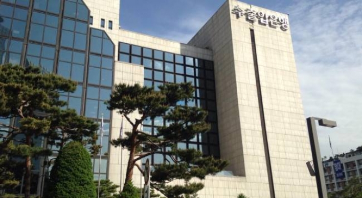 EXIM Bank poured 1.8 trillion won into ailing ship maker