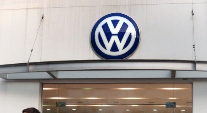 VW gasoline customers to file criminal charges