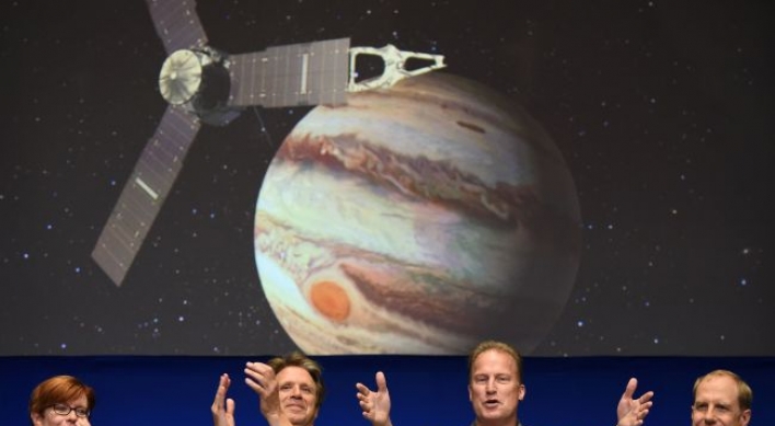 NASA's Juno spacecraft orbits Jupiter, ’king of solar system‘