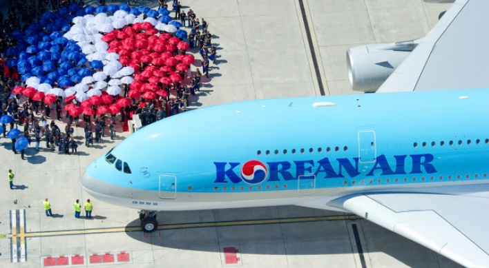 Korean Air, Asiana lose veteran pilots to Chinese rivals